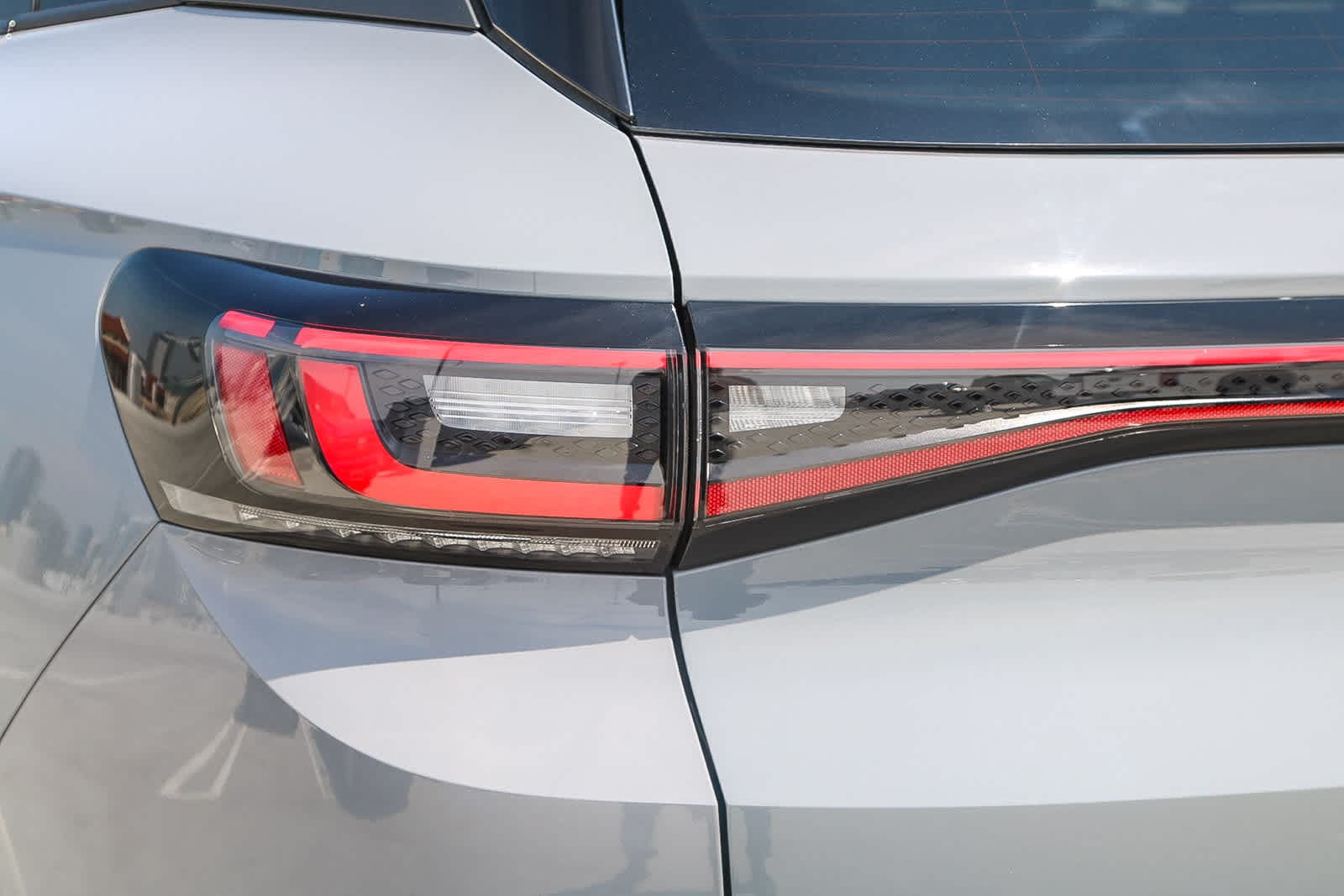 Thumbnail: 2021 Volkswagen ID.4 - 9