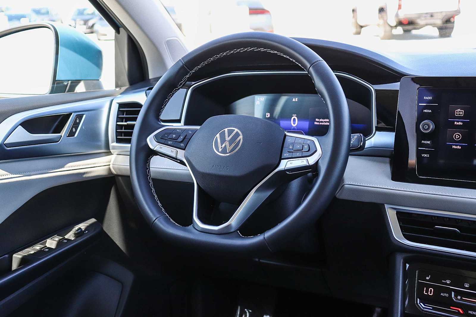 Thumbnail: 2025 Volkswagen Taos - 16