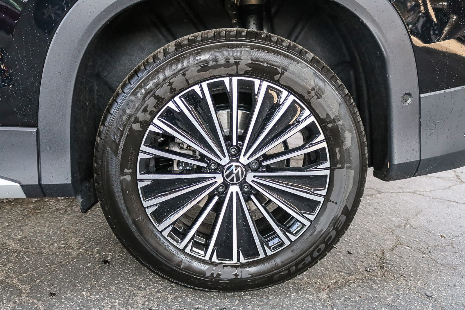 Thumbnail: 2025 Volkswagen Tiguan - 10