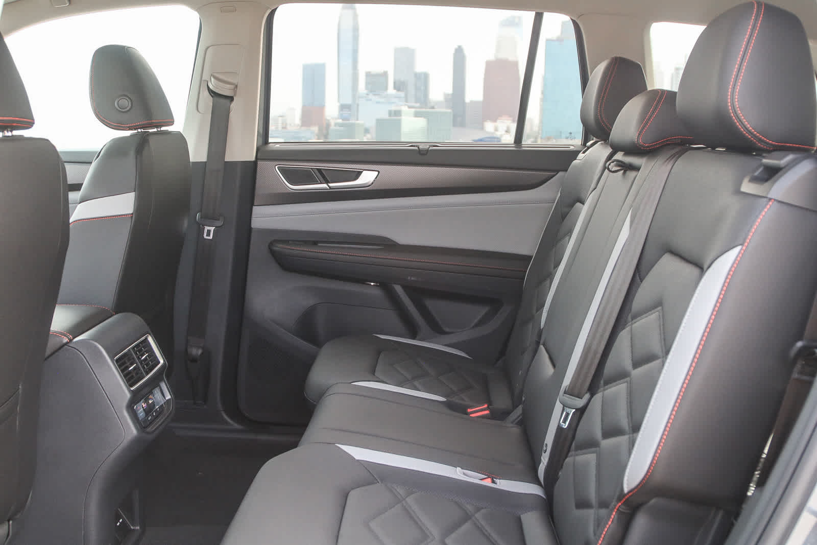 Thumbnail: 2025 Volkswagen Atlas - 20