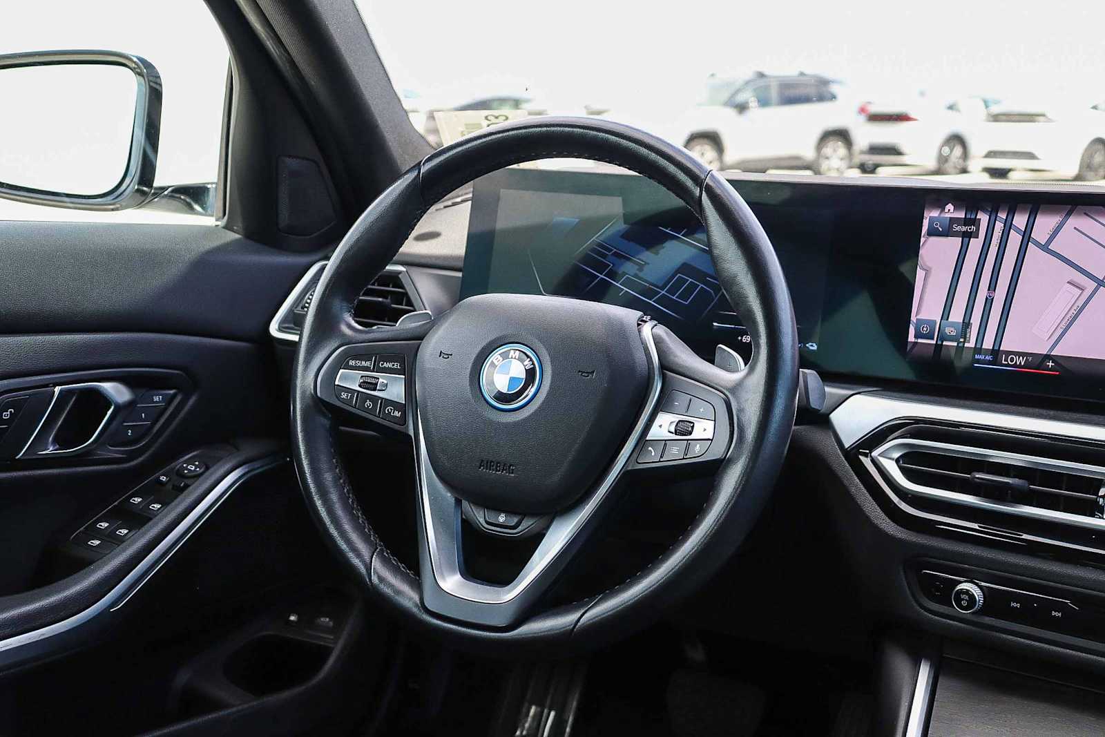 Thumbnail: 2024 BMW 3 Series - 14