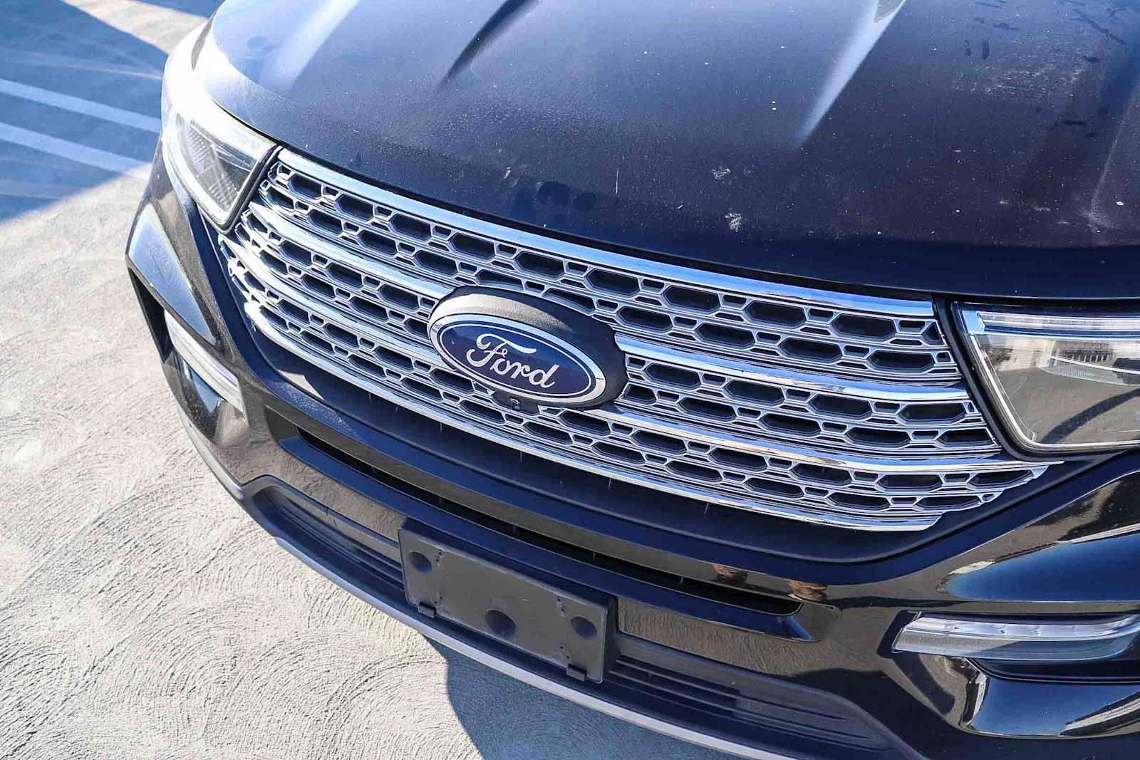 Thumbnail: 2020 Ford Explorer - 8