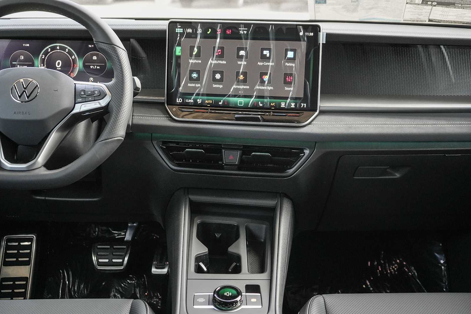 Thumbnail: 2026 Volkswagen Tiguan - 15