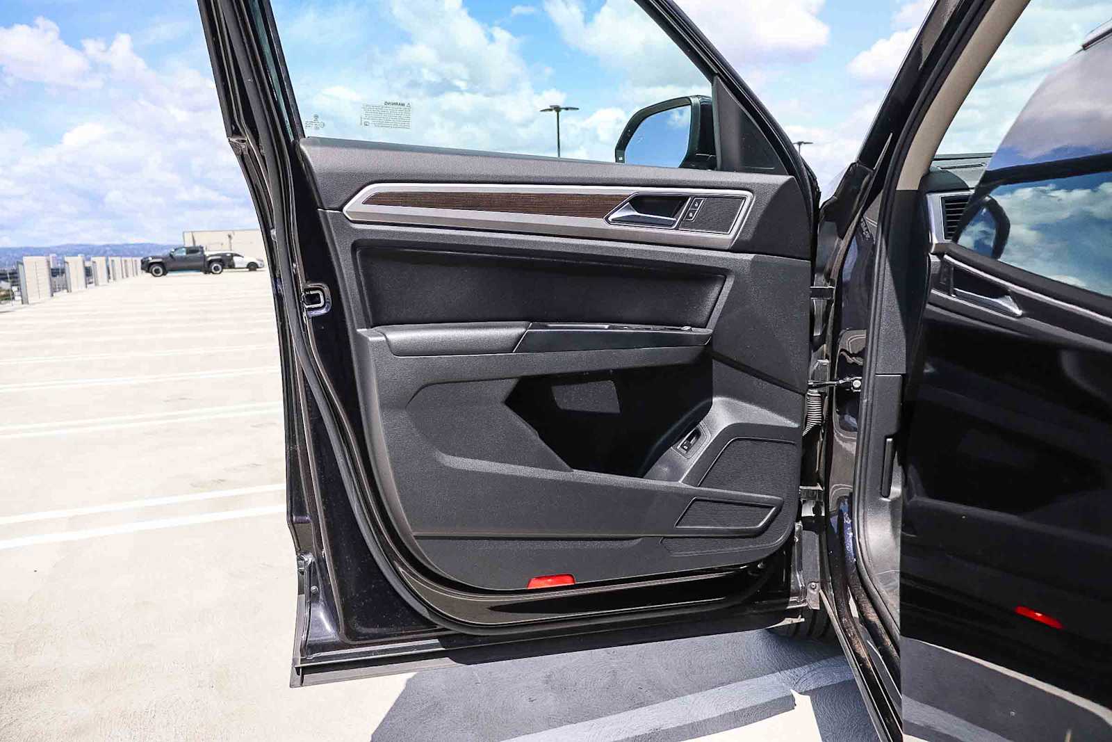 Thumbnail: 2019 Volkswagen Atlas - 19