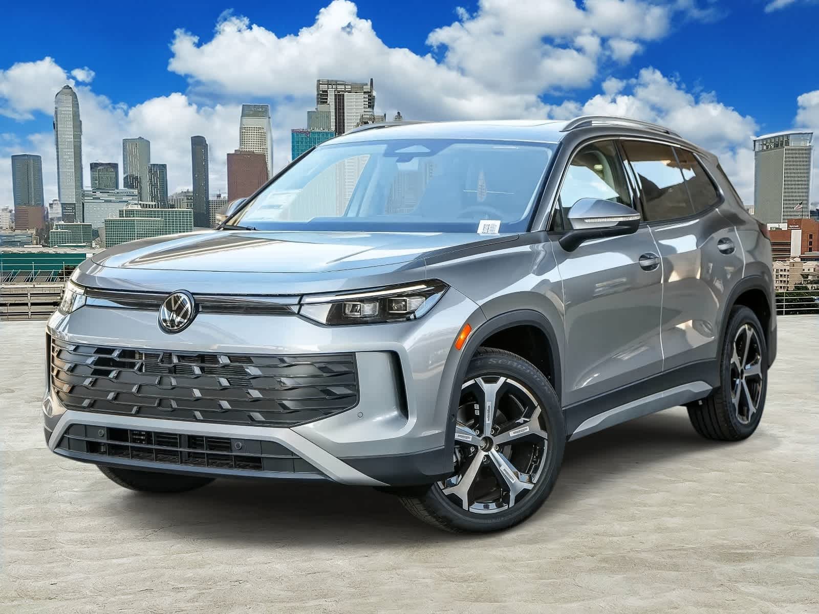 Thumbnail: 2026 Volkswagen Tiguan - 1