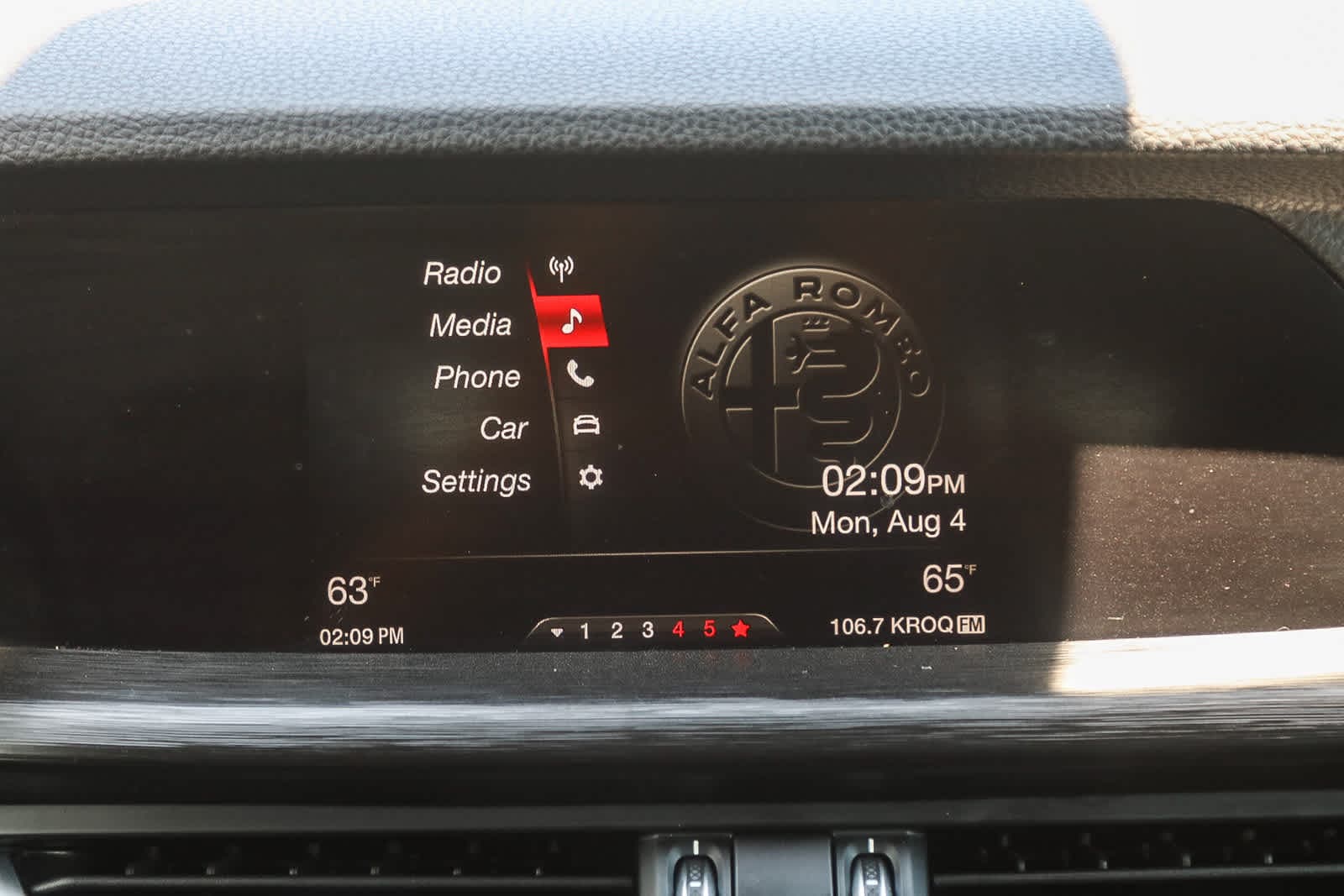 Thumbnail: 2019 Alfa Romeo Stelvio - 15
