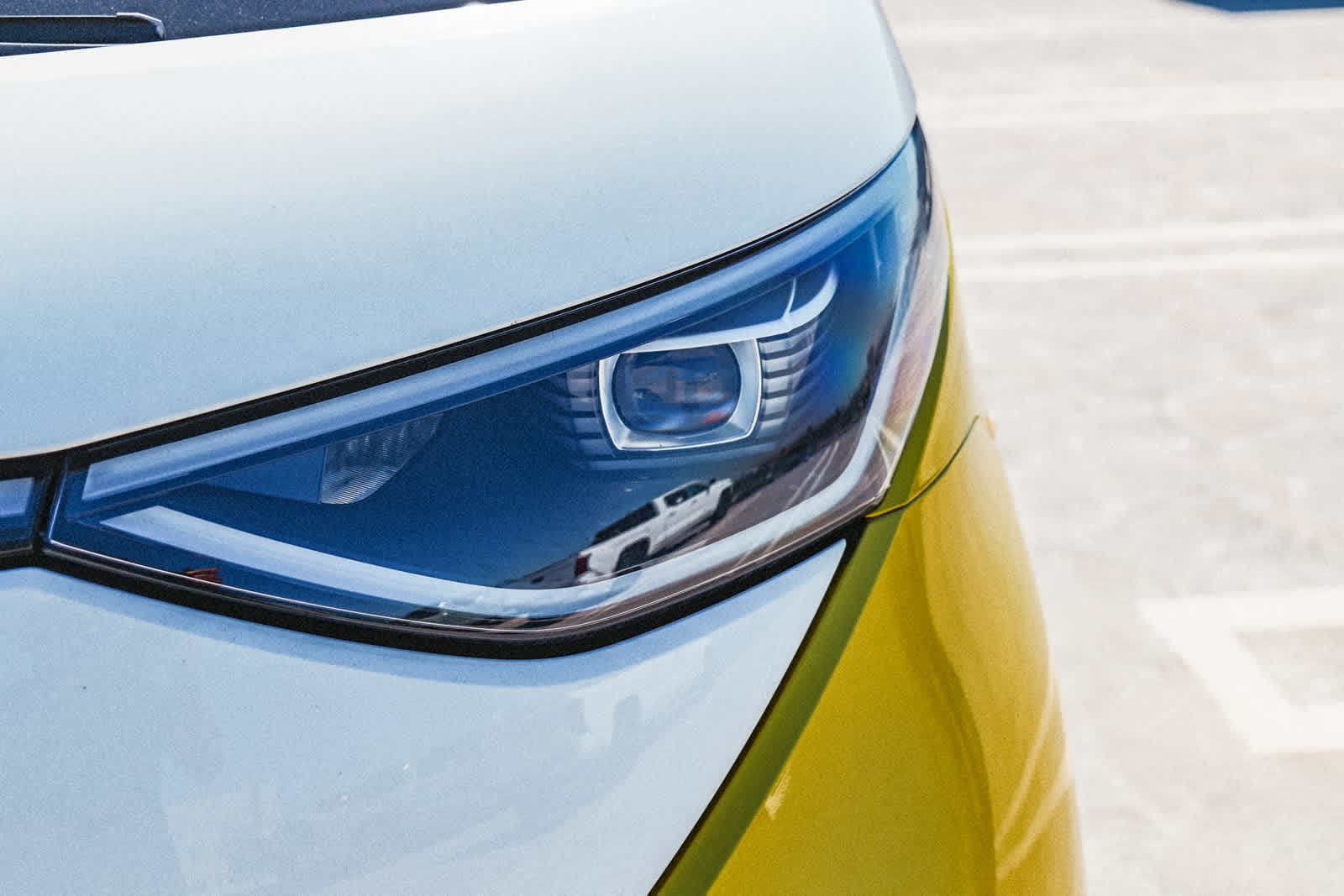 Thumbnail: 2025 Volkswagen ID.Buzz - 9