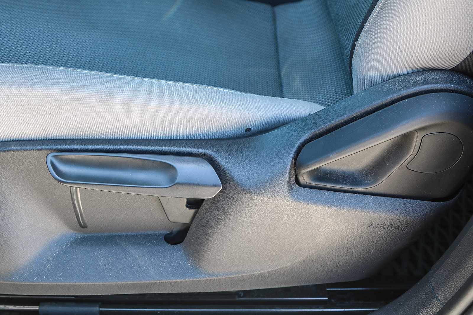 Thumbnail: 2022 Volkswagen Taos - 22
