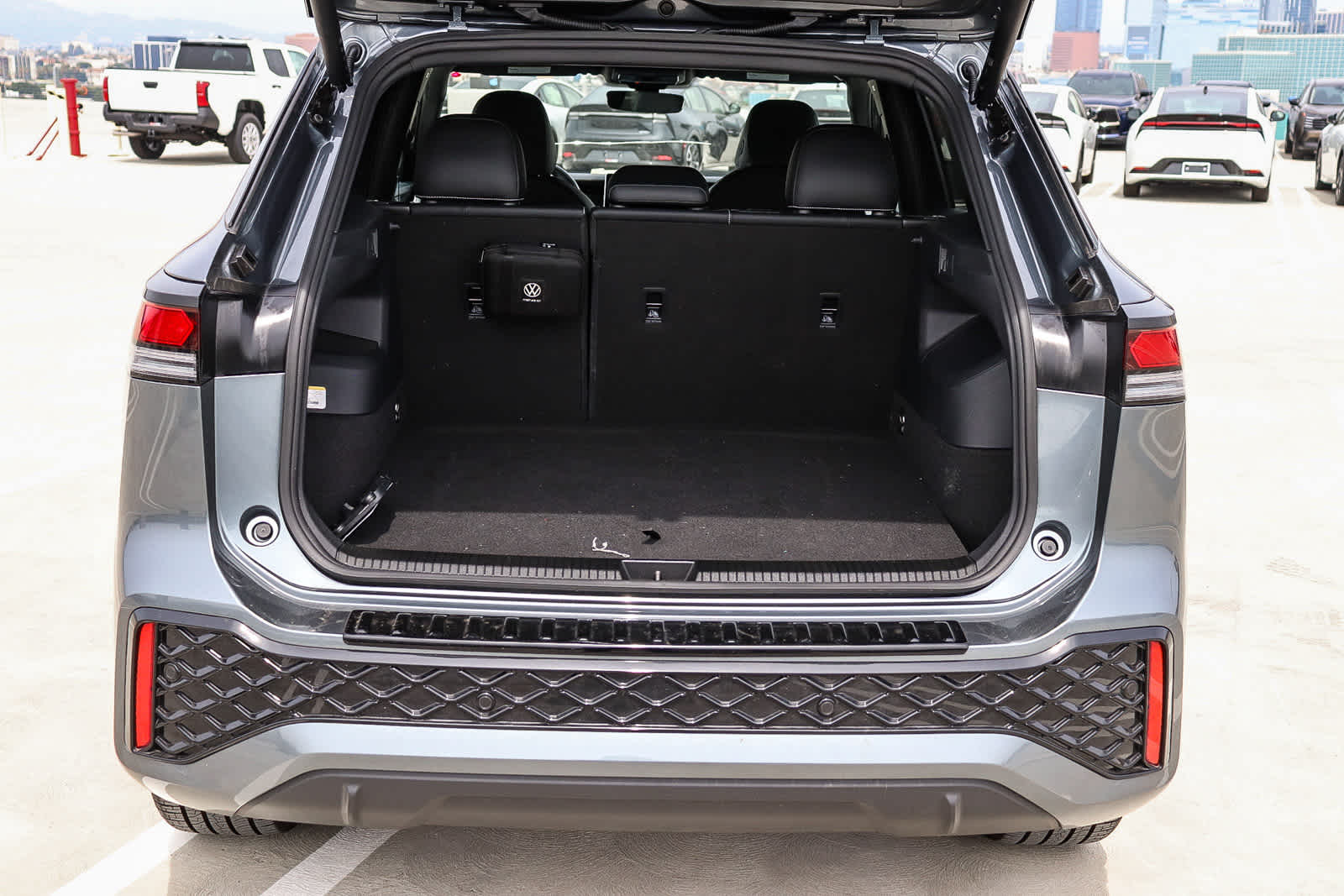 Thumbnail: 2025 Volkswagen Tiguan - 27