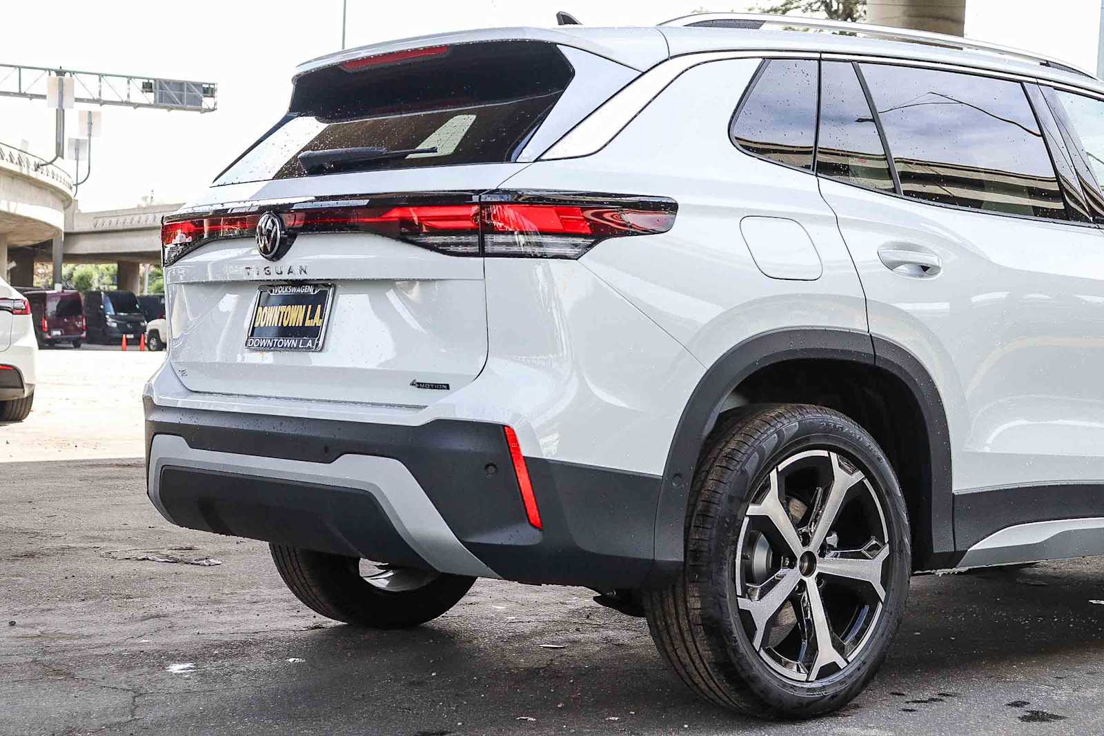 Thumbnail: 2026 Volkswagen Tiguan - 9