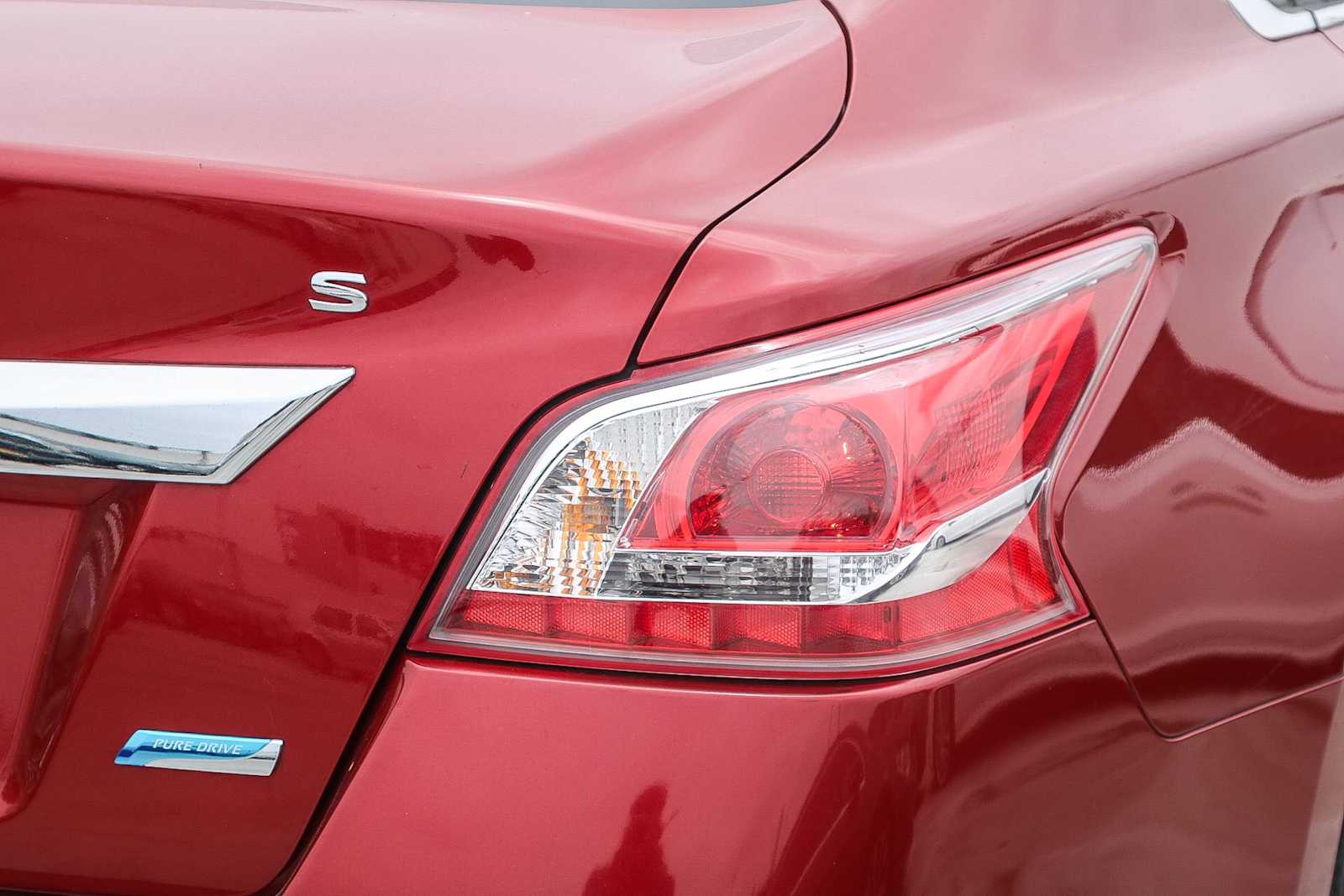 Thumbnail: 2013 Nissan Altima - 10