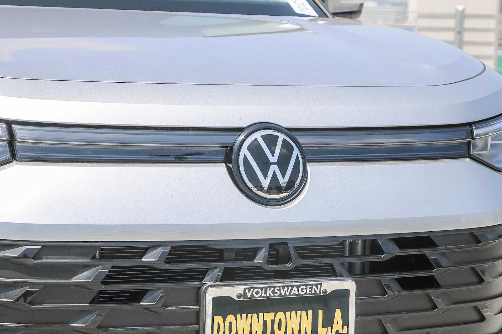 Thumbnail: 2025 Volkswagen Tiguan - 5