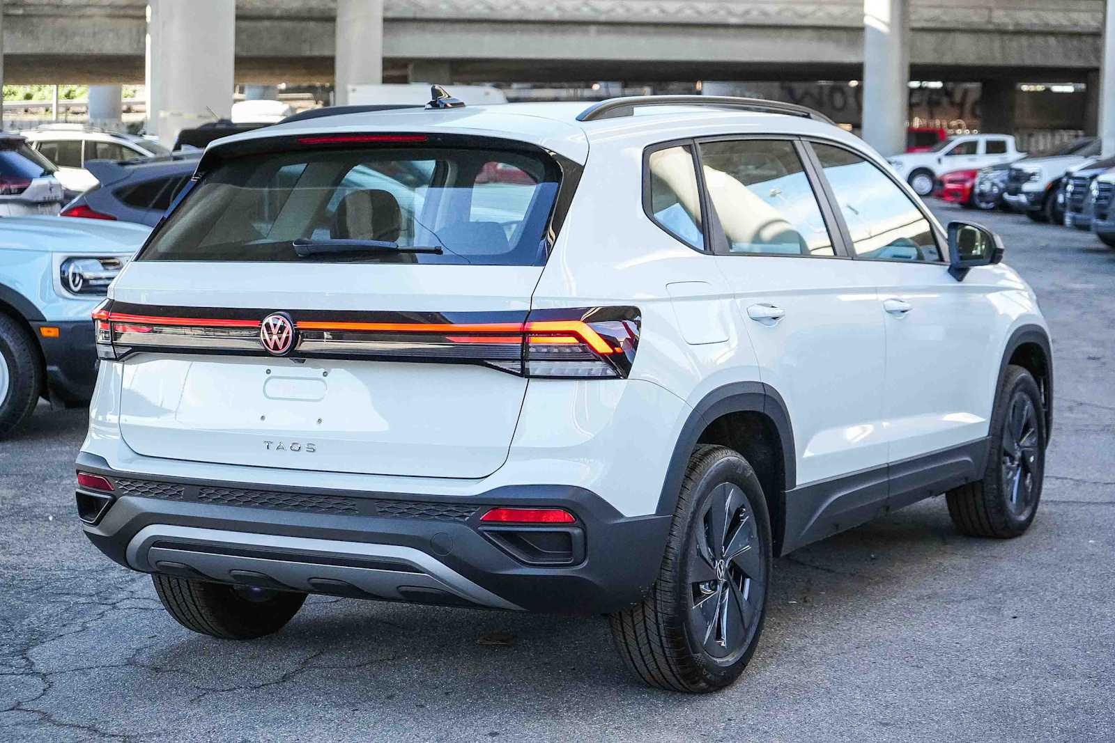 Thumbnail: 2026 Volkswagen Taos - 6