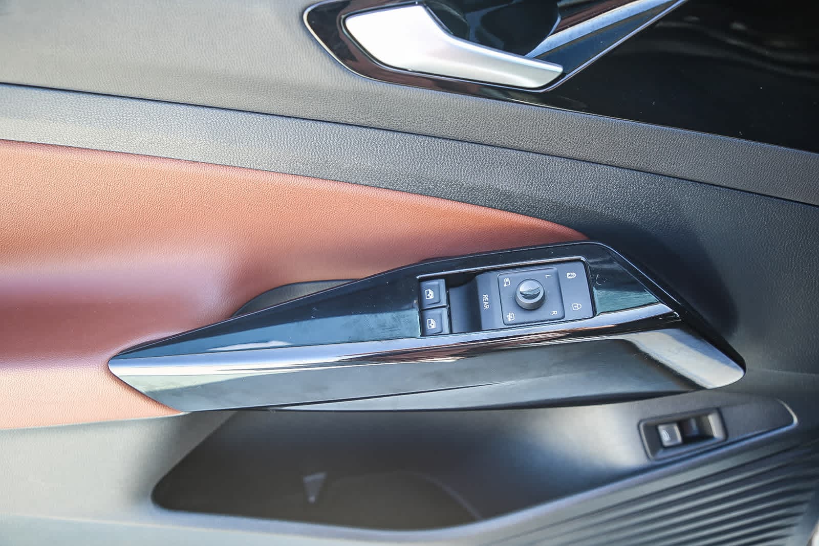 Thumbnail: 2021 Volkswagen ID.4 - 18