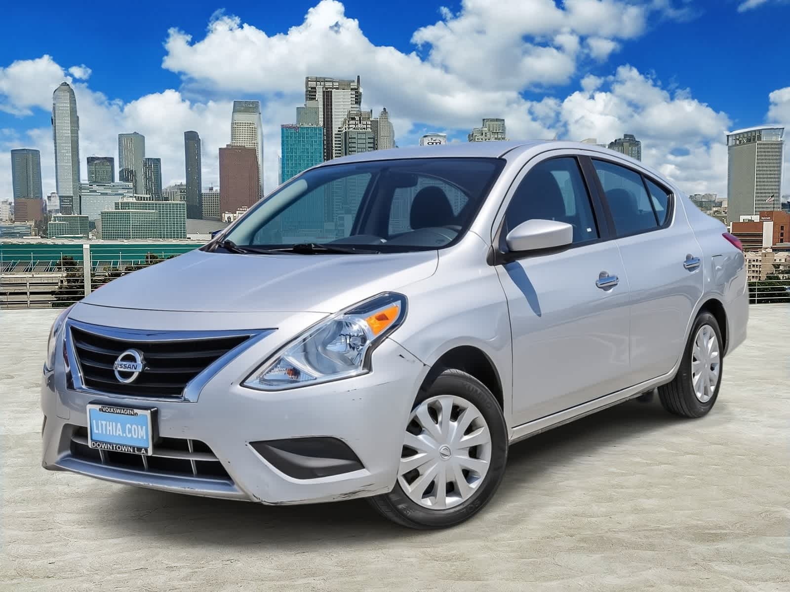 2017 Nissan Versa SV -
                  Los Angeles, CA