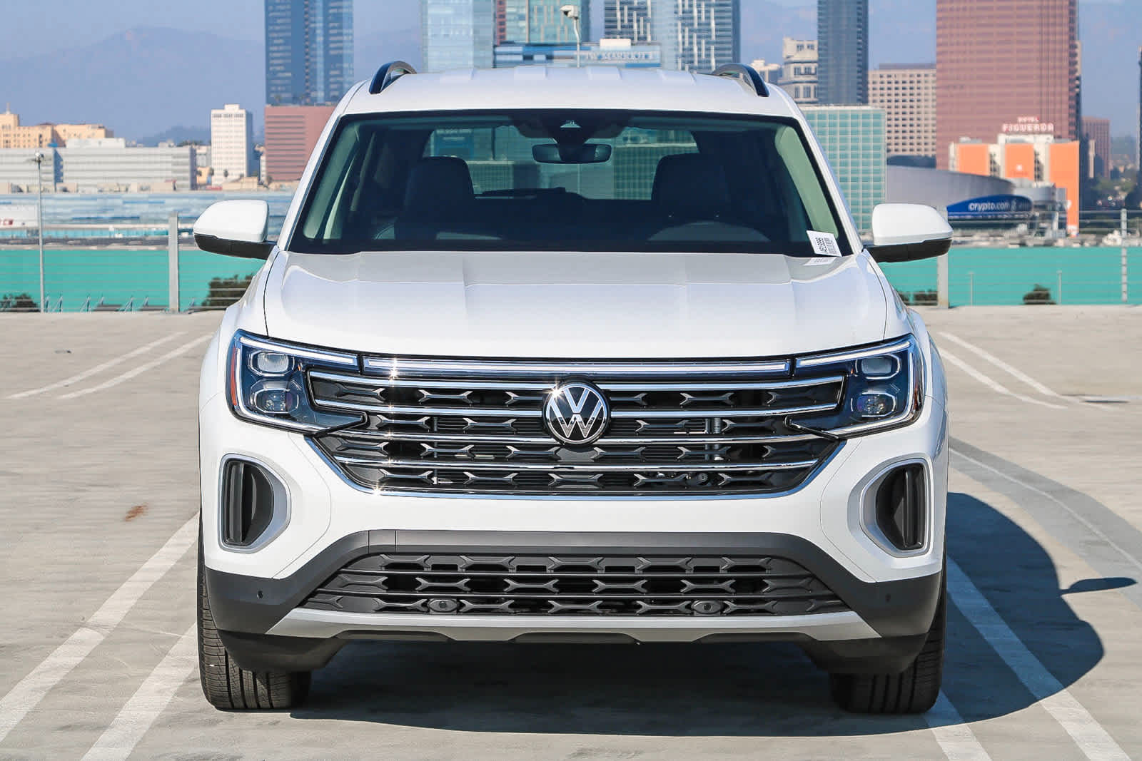 2024 Volkswagen Atlas SE Technology photo 2