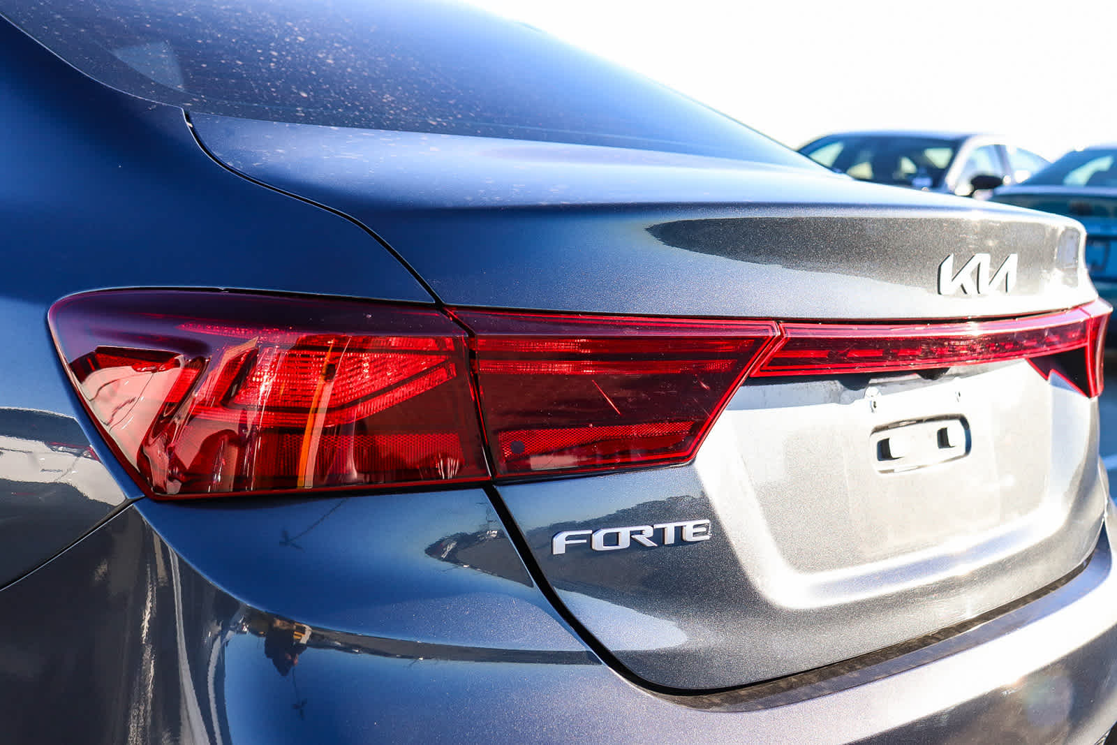 Thumbnail: 2022 Kia Forte - 9