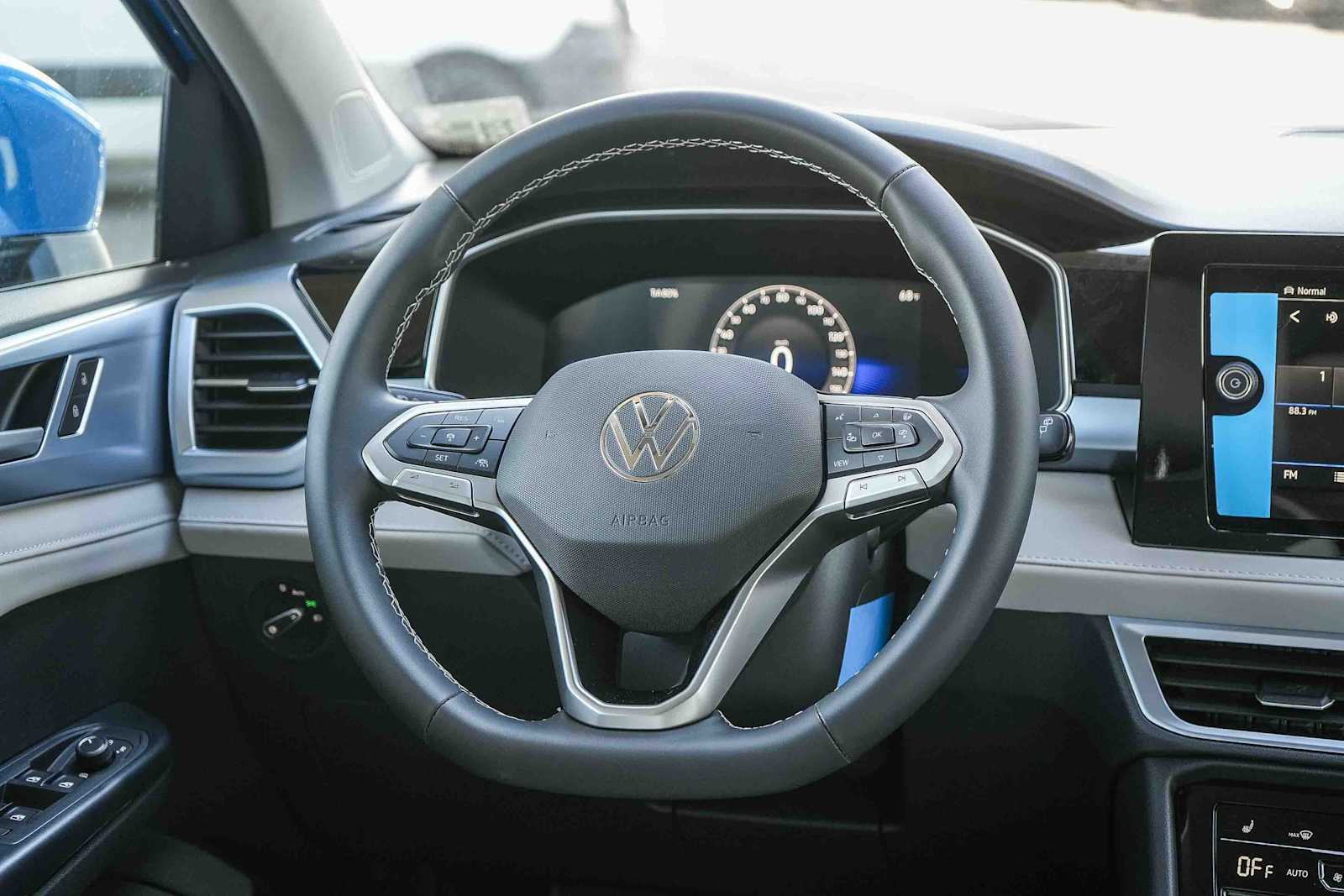 Thumbnail: 2026 Volkswagen Taos - 17