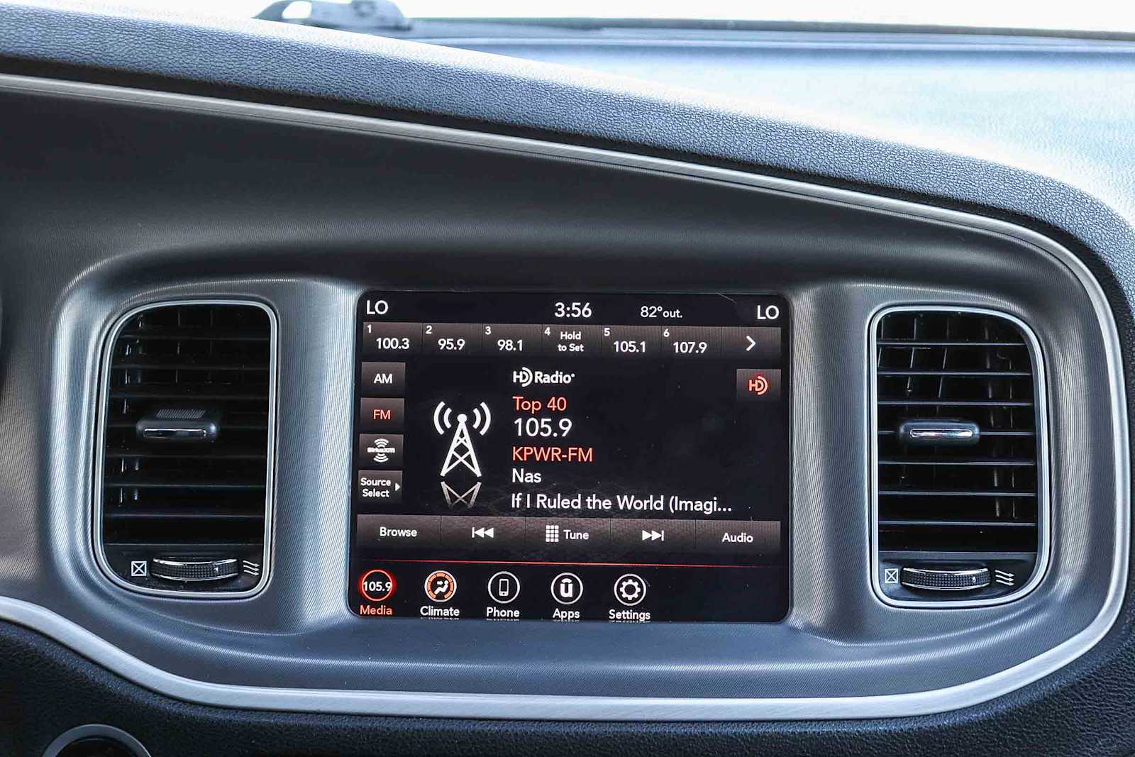 Thumbnail: 2022 Dodge Charger - 15