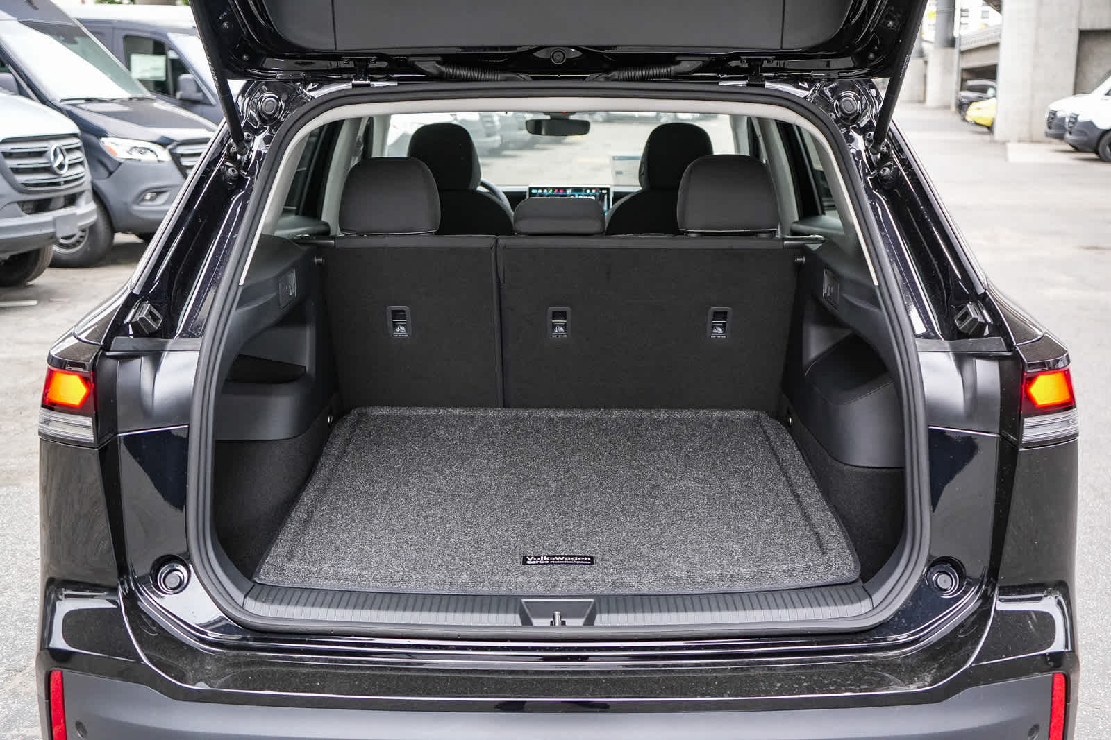 Thumbnail: 2026 Volkswagen Tiguan - 12