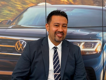 Staff member Alan Henriquez (English/Spanish) from ID_2d3dce0b47e8