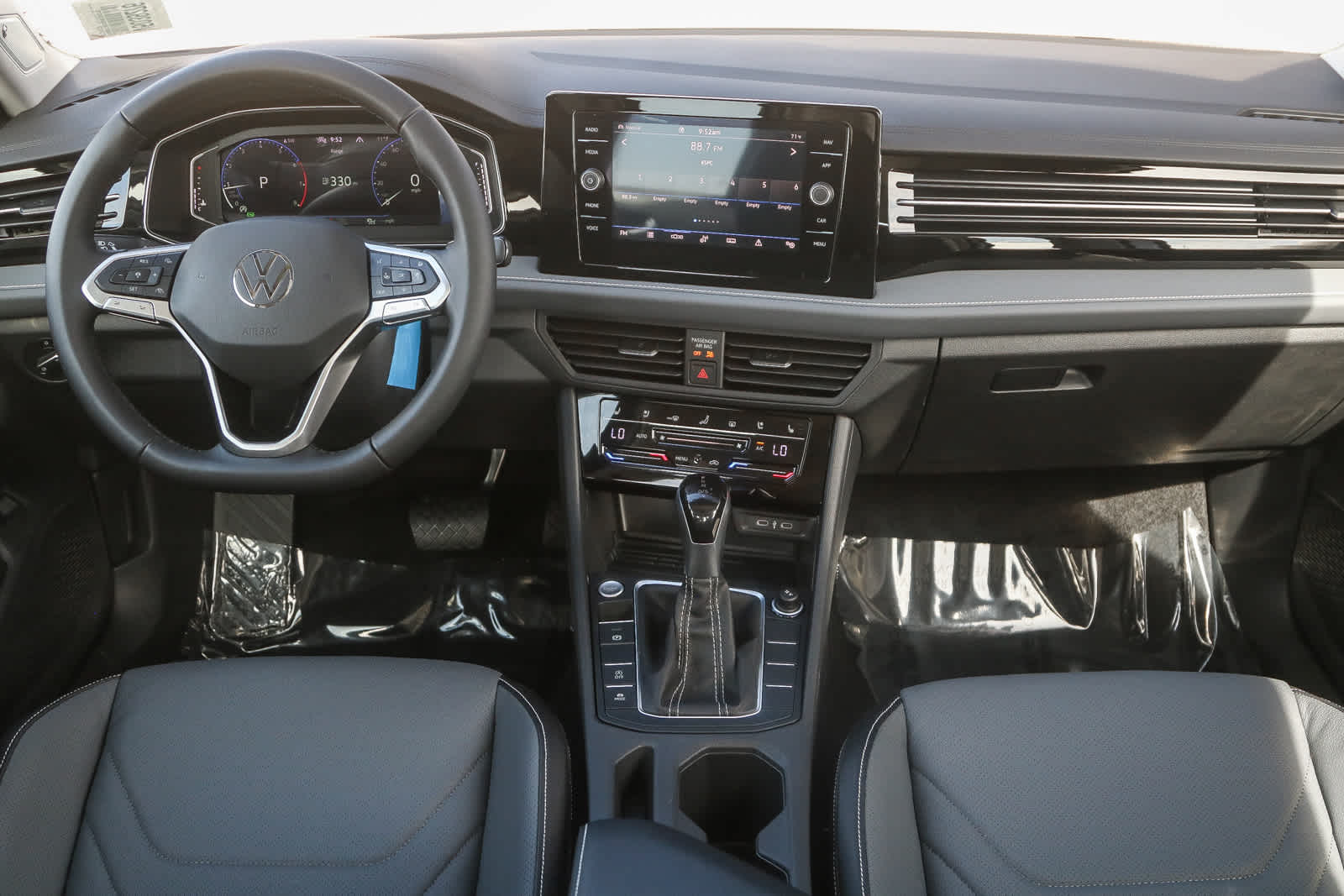 Thumbnail: 2025 Volkswagen Jetta - 12