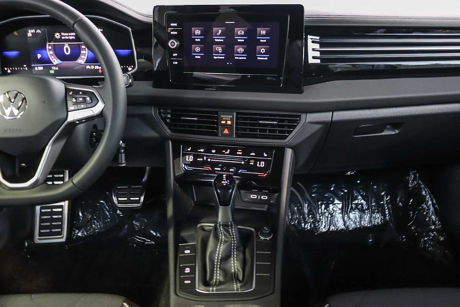 Thumbnail: 2026 Volkswagen Jetta - 15