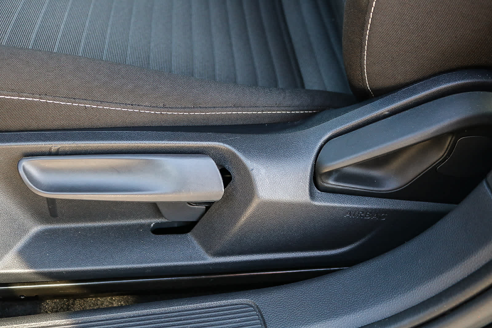 Thumbnail: 2024 Volkswagen Jetta - 21