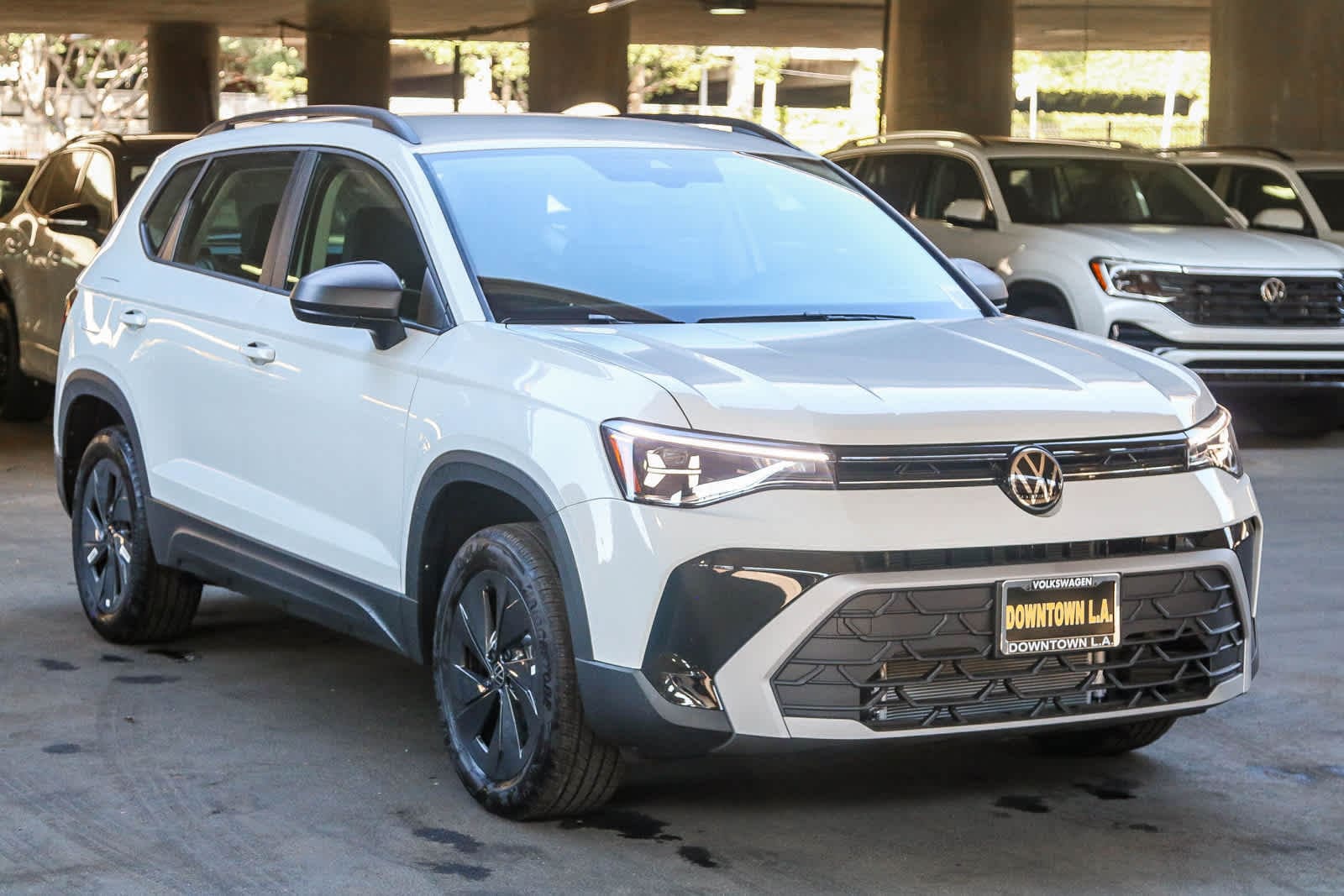 Thumbnail: 2025 Volkswagen Taos - 3