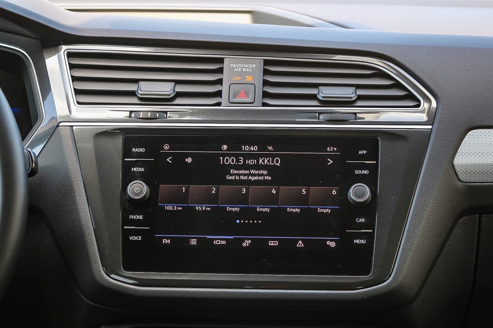 2024 Volkswagen Tiguan S 14
