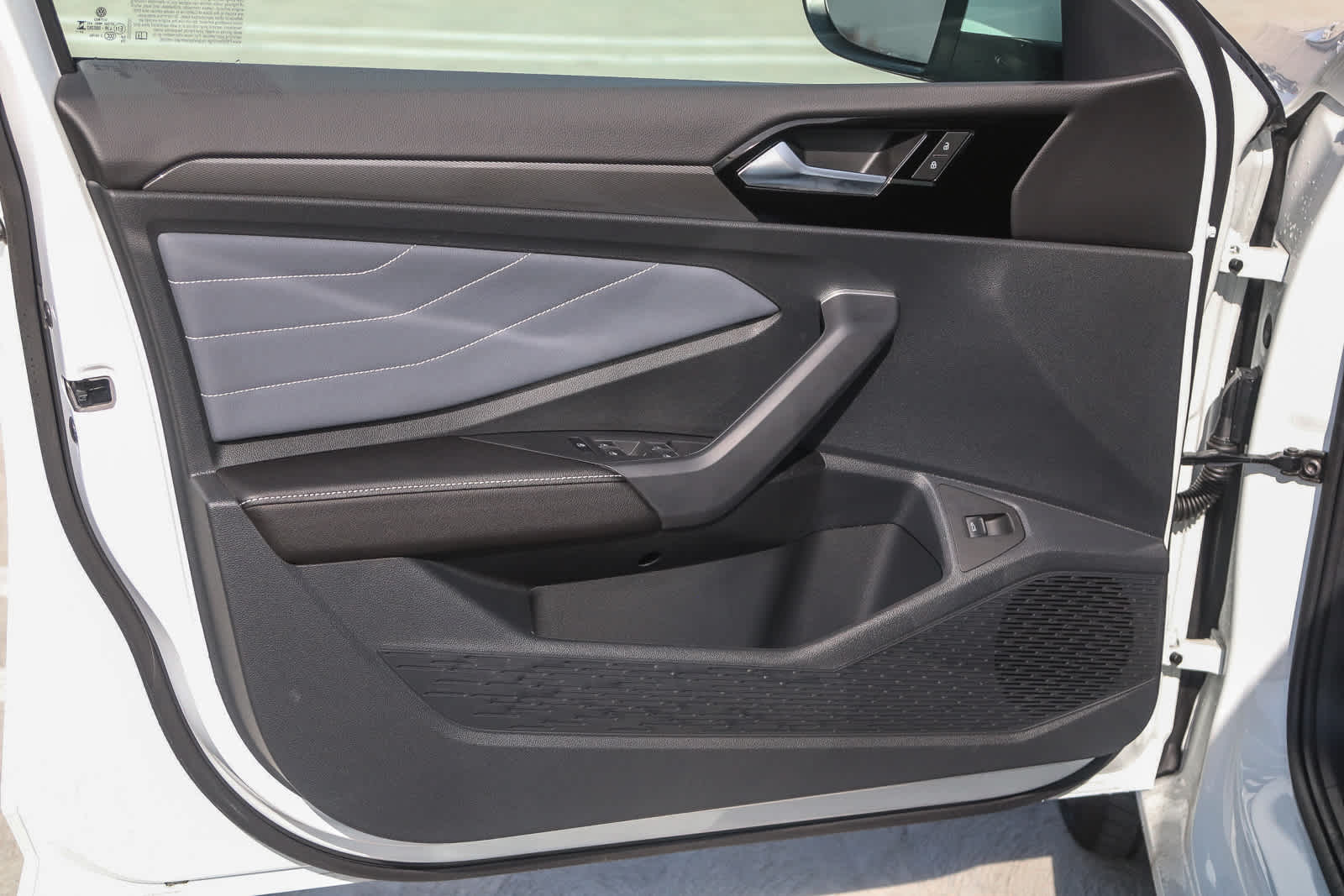 Thumbnail: 2025 Volkswagen Jetta - 23