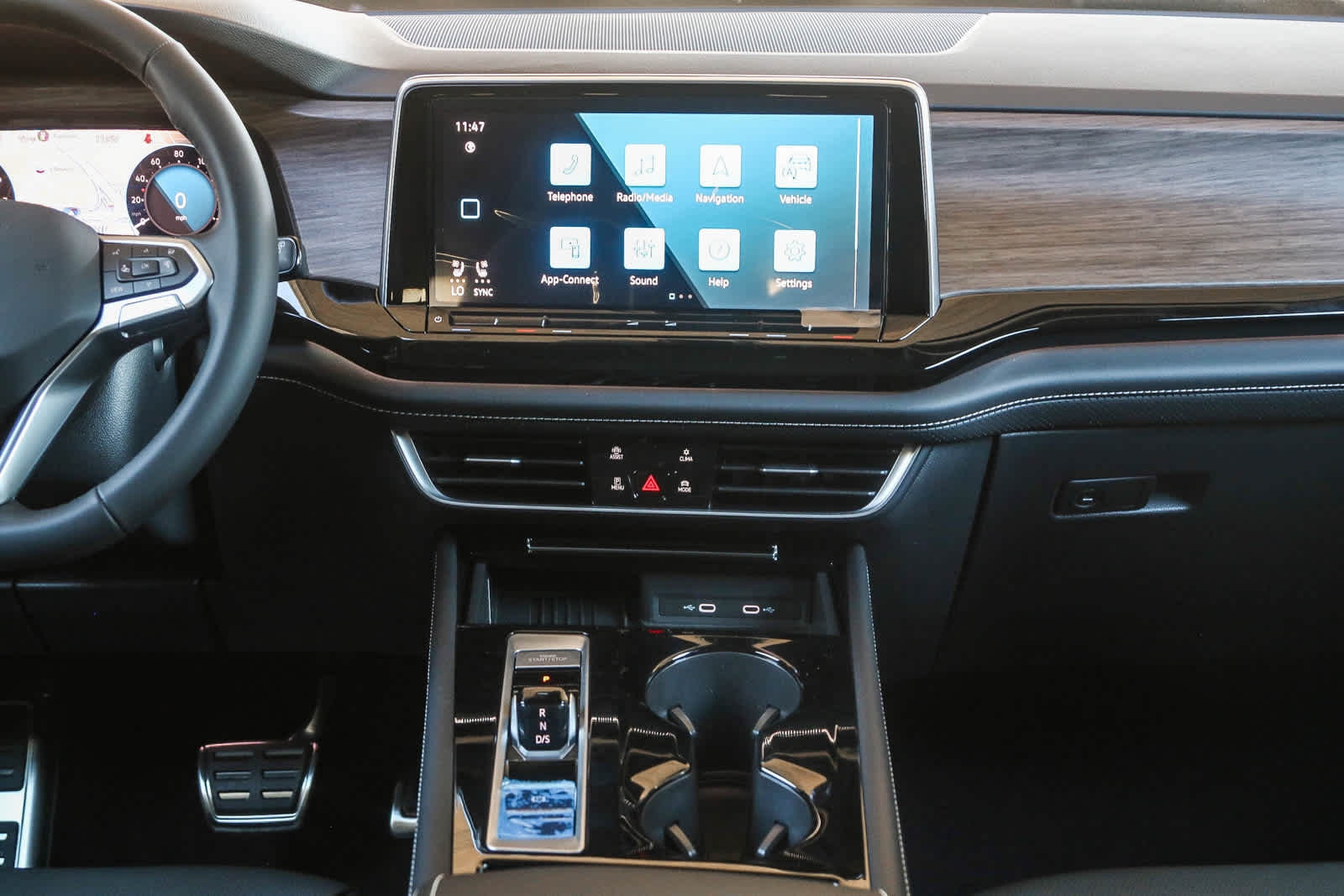 Thumbnail: 2026 Volkswagen Atlas - 14