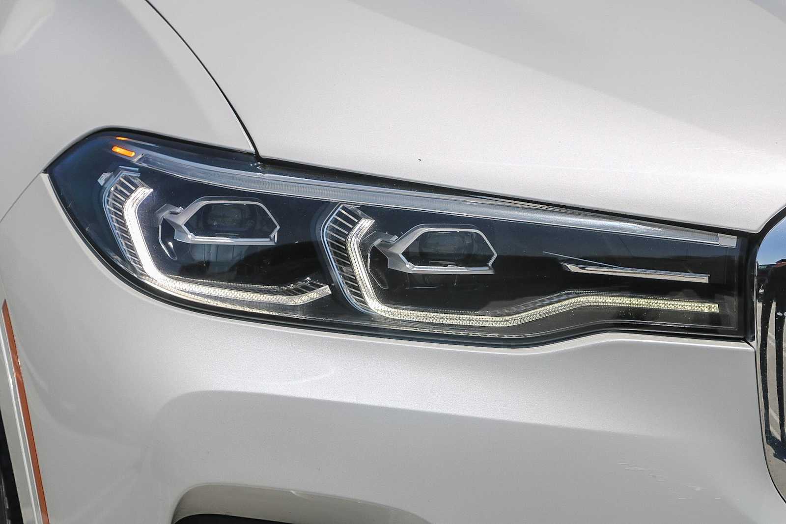 Thumbnail: 2019 BMW X7 - 4
