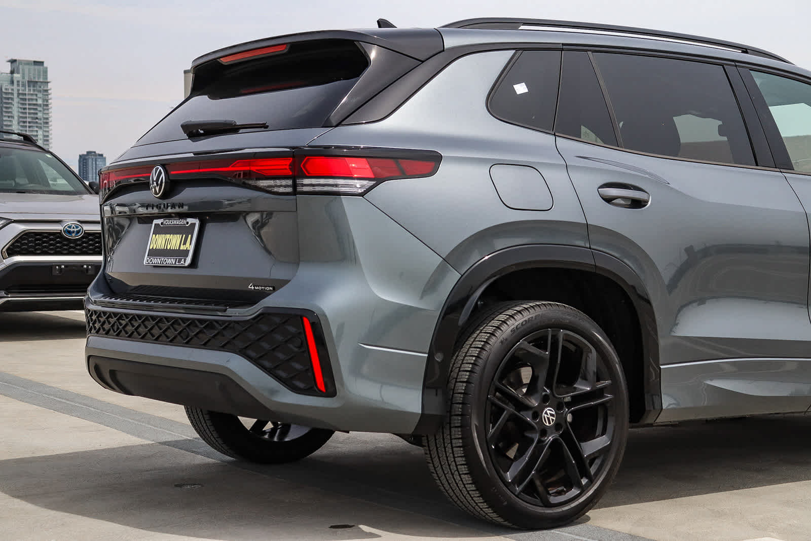 Thumbnail: 2025 Volkswagen Tiguan - 9