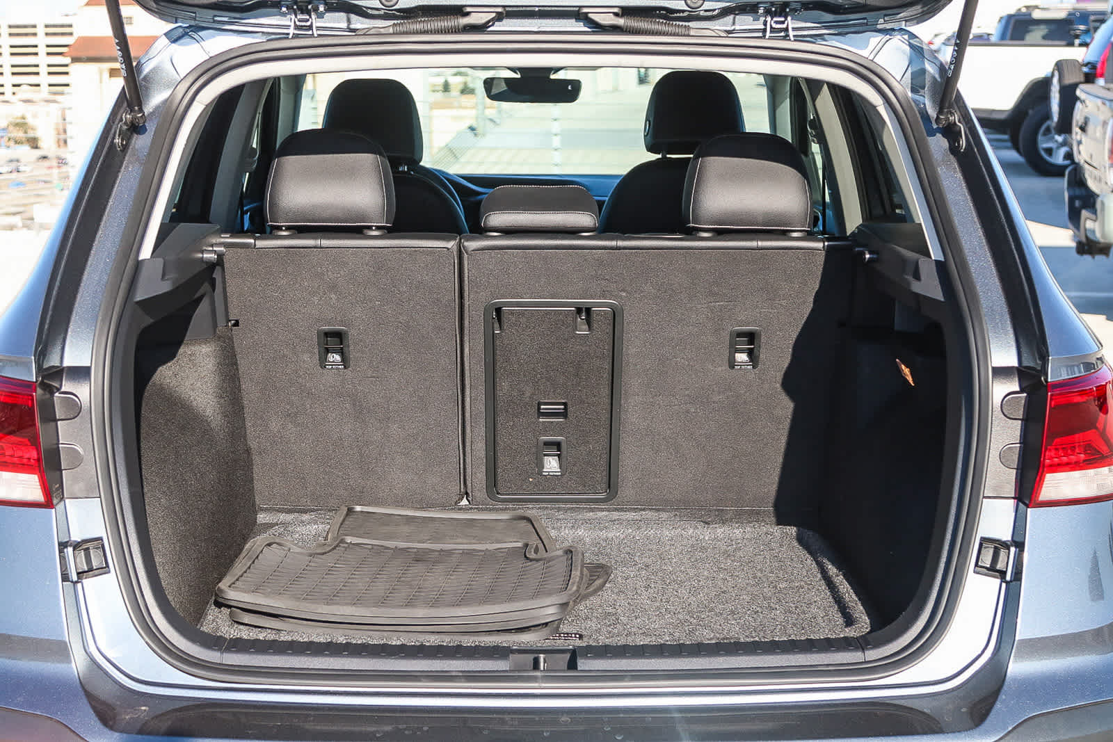 Thumbnail: 2022 Volkswagen Taos - 27