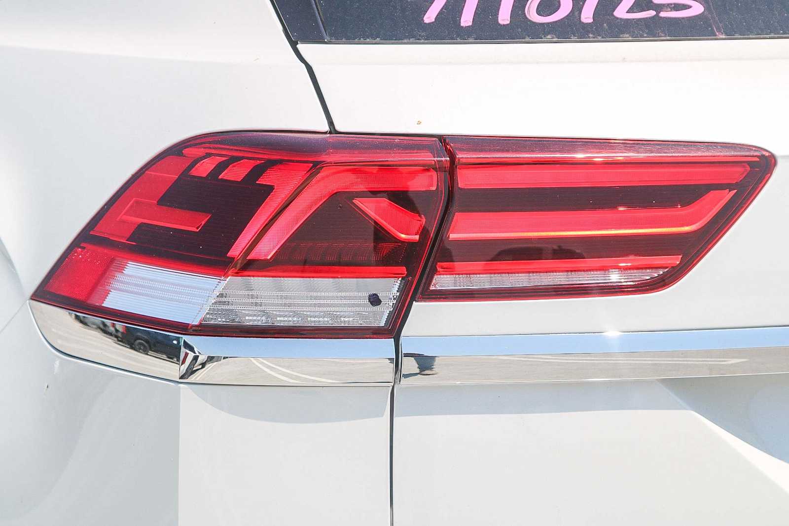 Thumbnail: 2021 Volkswagen Atlas - 10