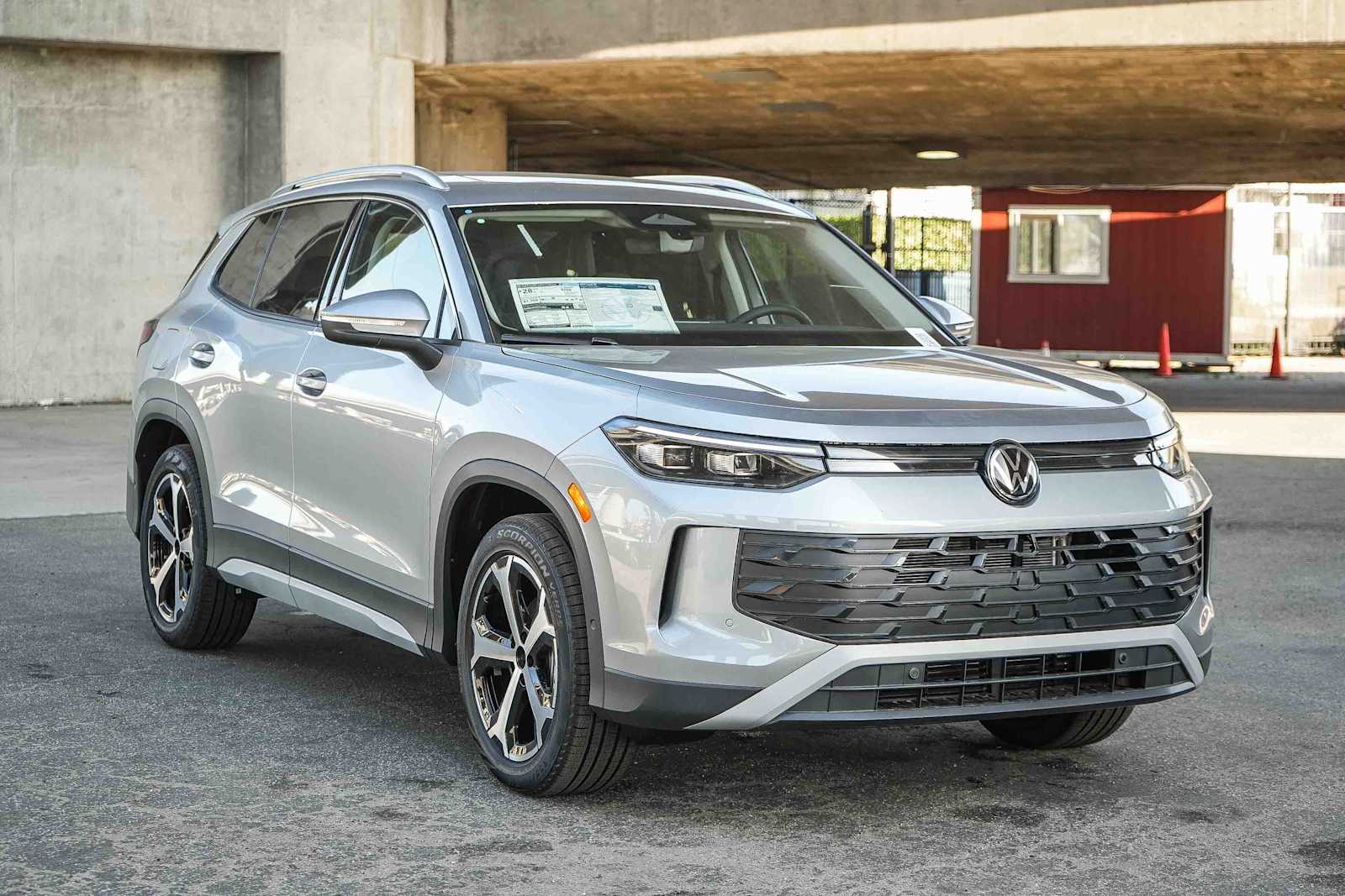 Thumbnail: 2026 Volkswagen Tiguan - 3