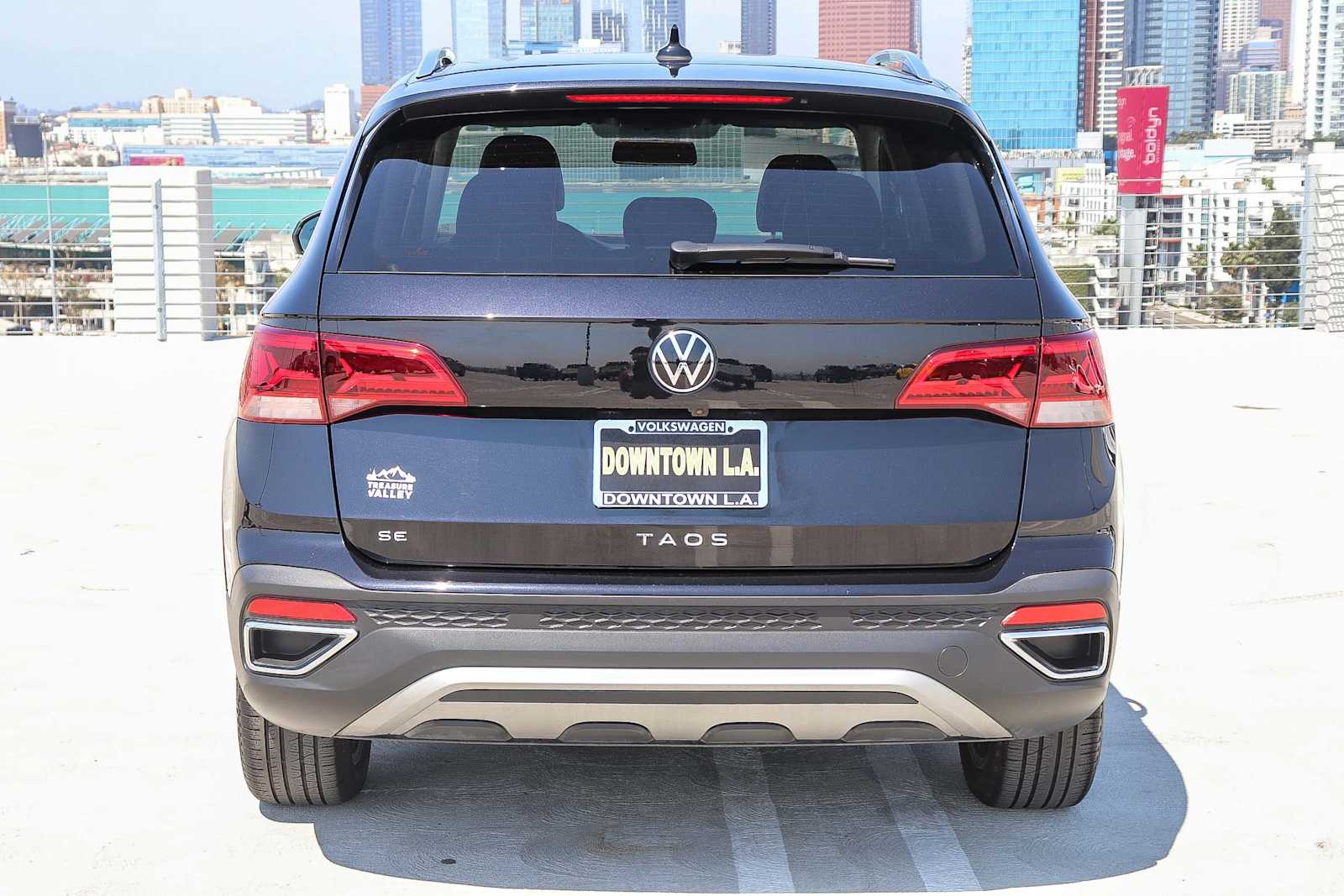Thumbnail: 2022 Volkswagen Taos - 5