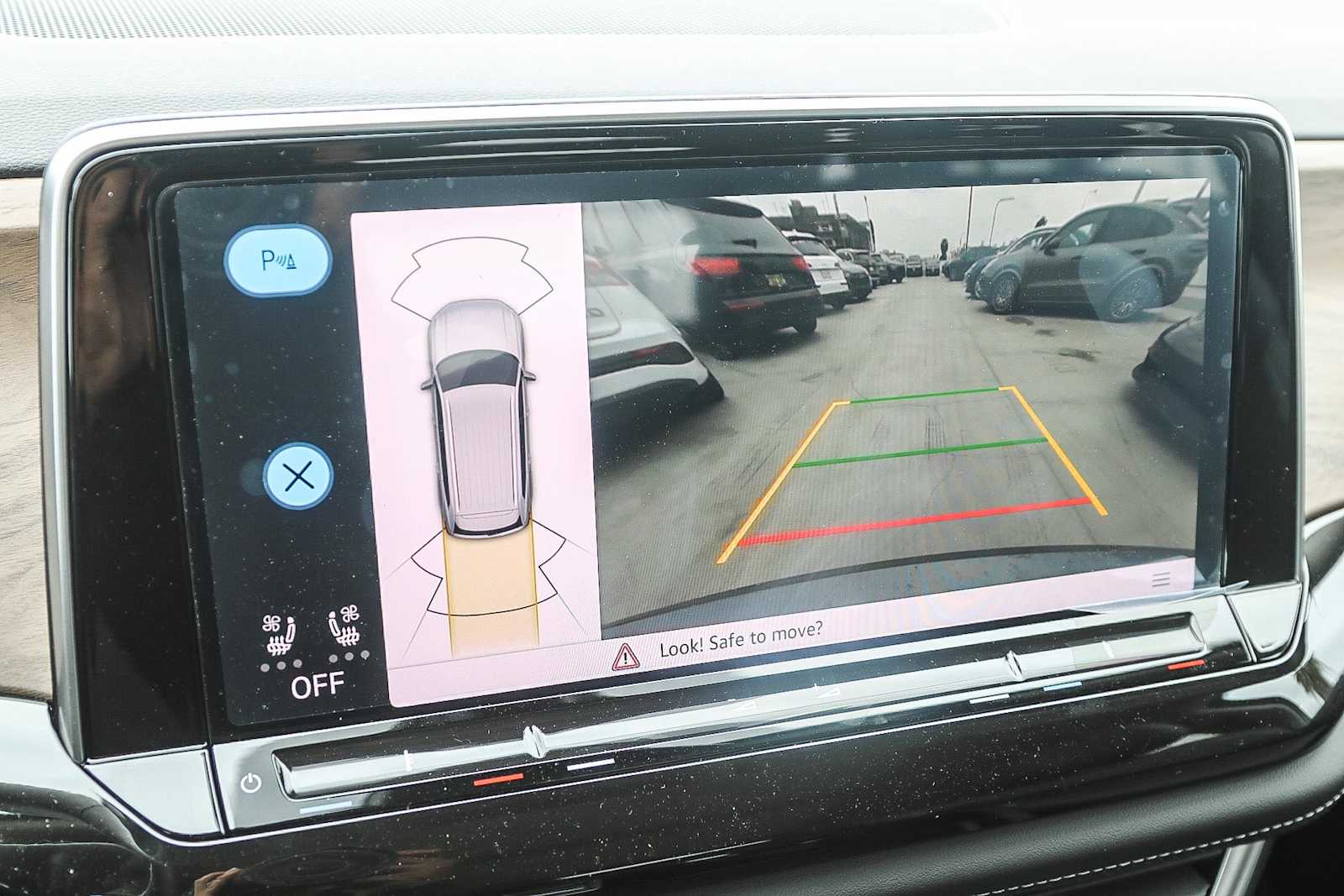 Thumbnail: 2025 Volkswagen Atlas - 26