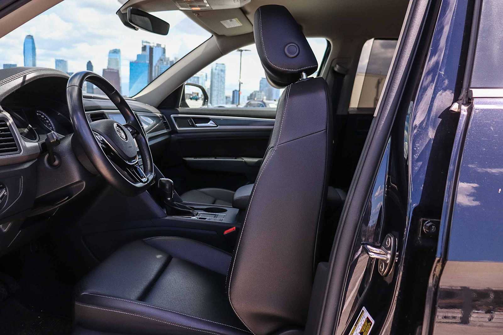 Thumbnail: 2019 Volkswagen Atlas - 16