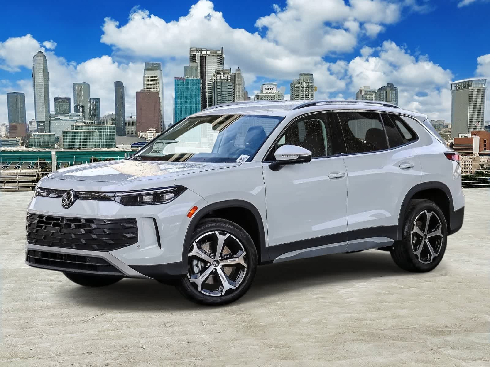 Thumbnail: 2026 Volkswagen Tiguan - 1