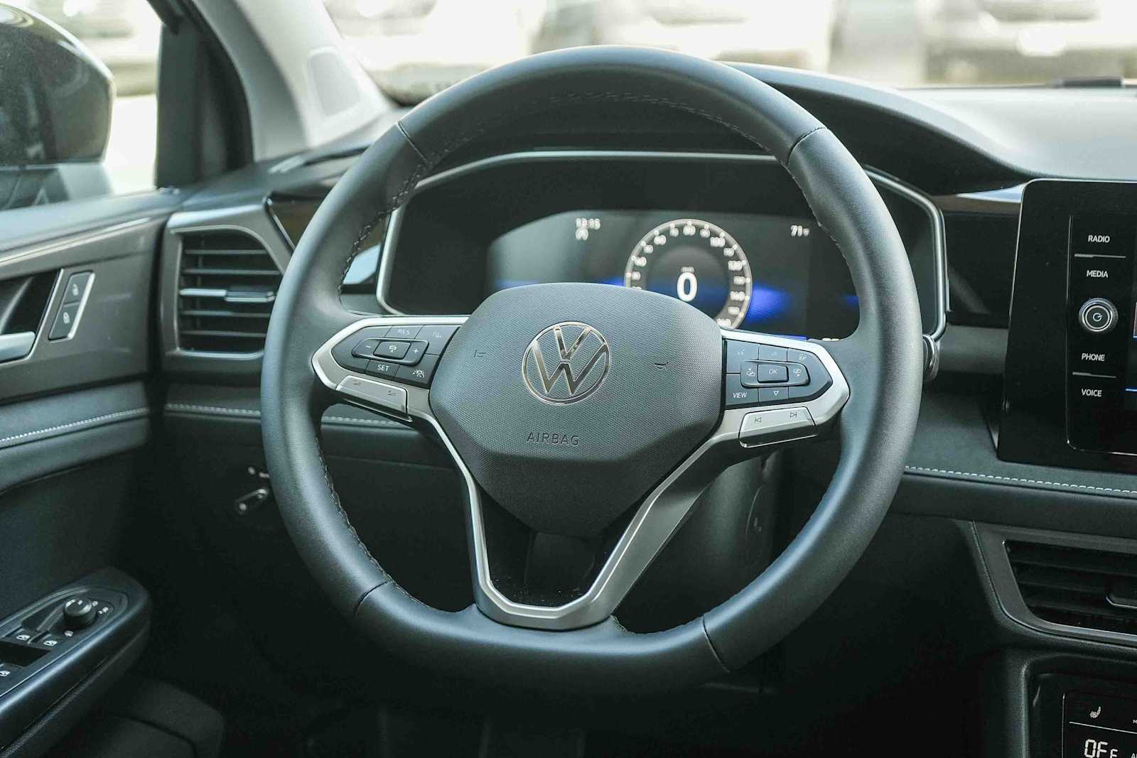 Thumbnail: 2026 Volkswagen Taos - 17