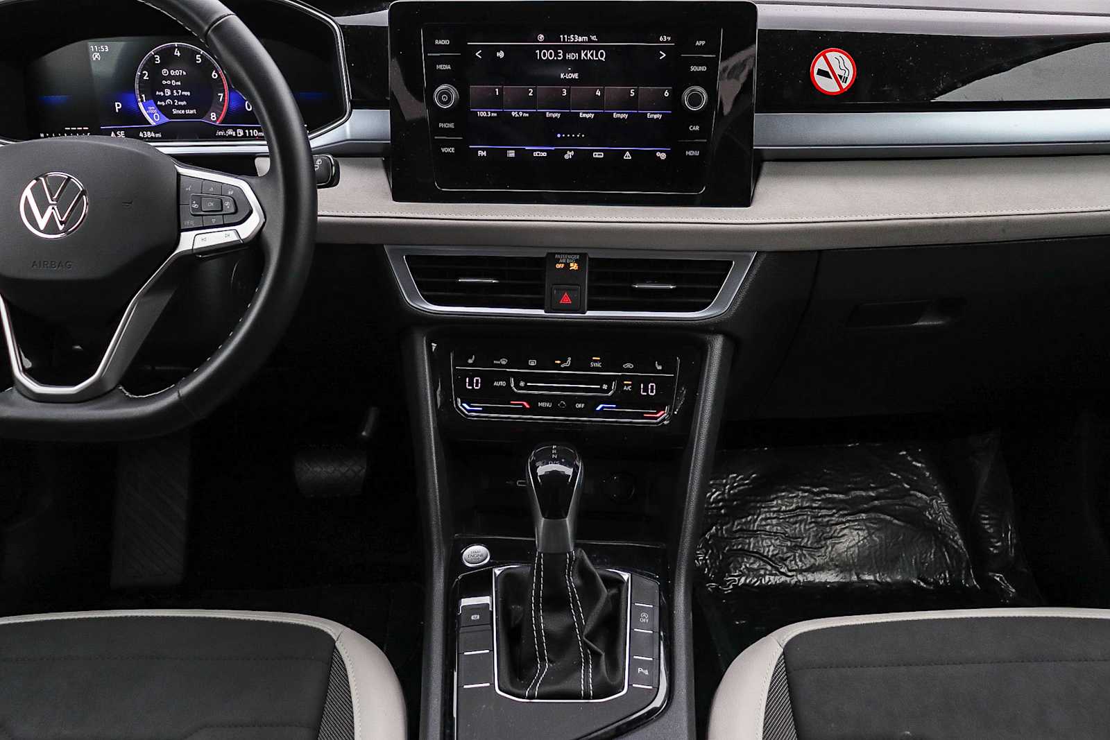 Thumbnail: 2025 Volkswagen Taos - 13