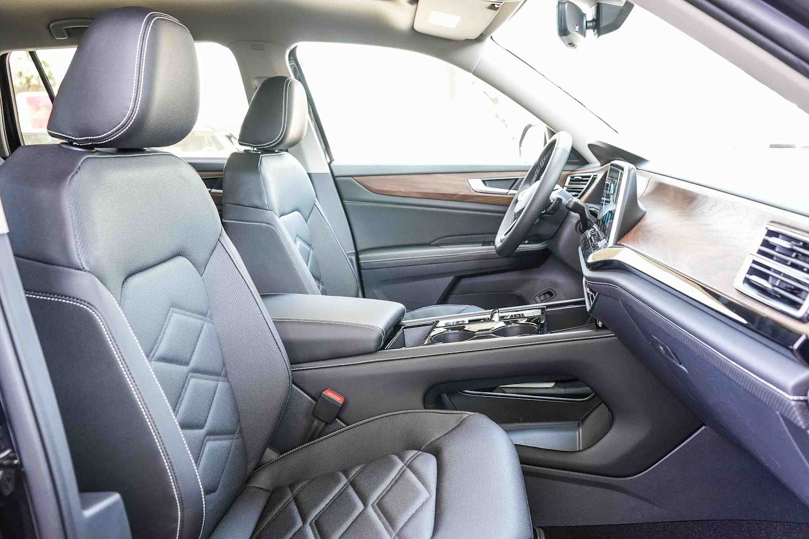 Thumbnail: 2026 Volkswagen Atlas - 18