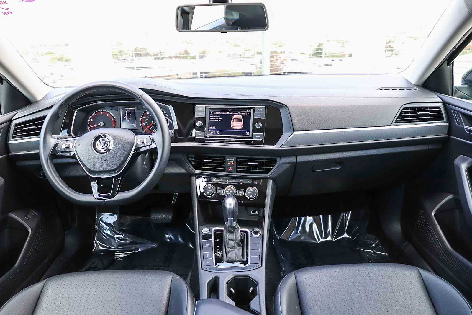 Thumbnail: 2019 Volkswagen Jetta - 11