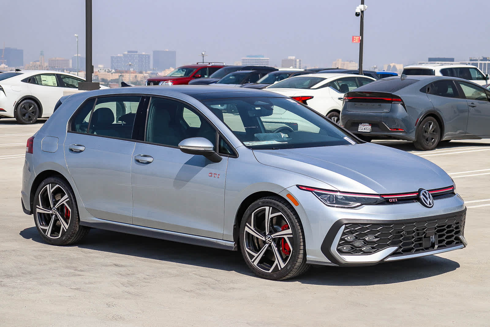 Thumbnail: 2026 Volkswagen Golf - 3