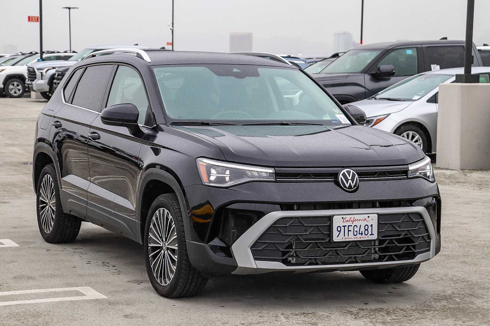 Thumbnail: 2025 Volkswagen Taos - 3