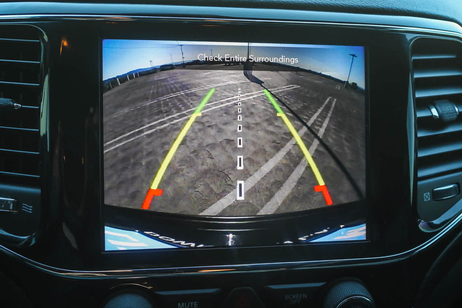 Thumbnail: 2020 Jeep Grand Cherokee - 23