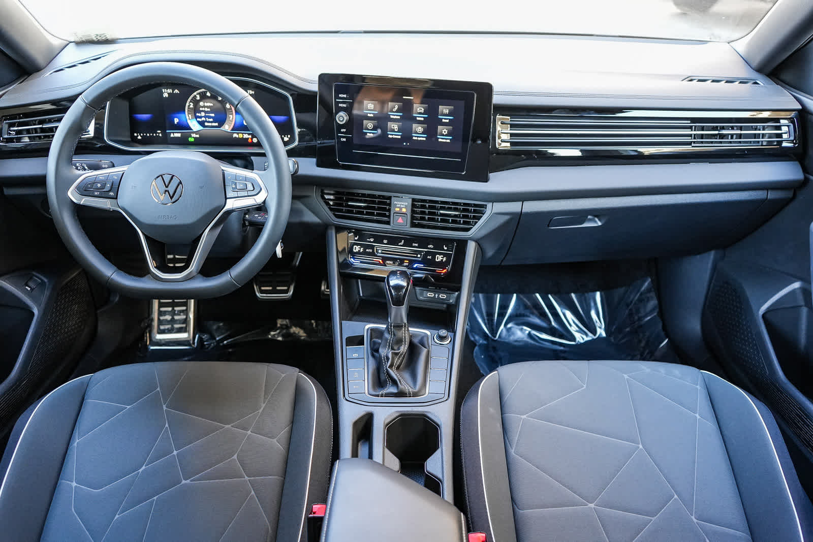 Thumbnail: 2026 Volkswagen Jetta - 14