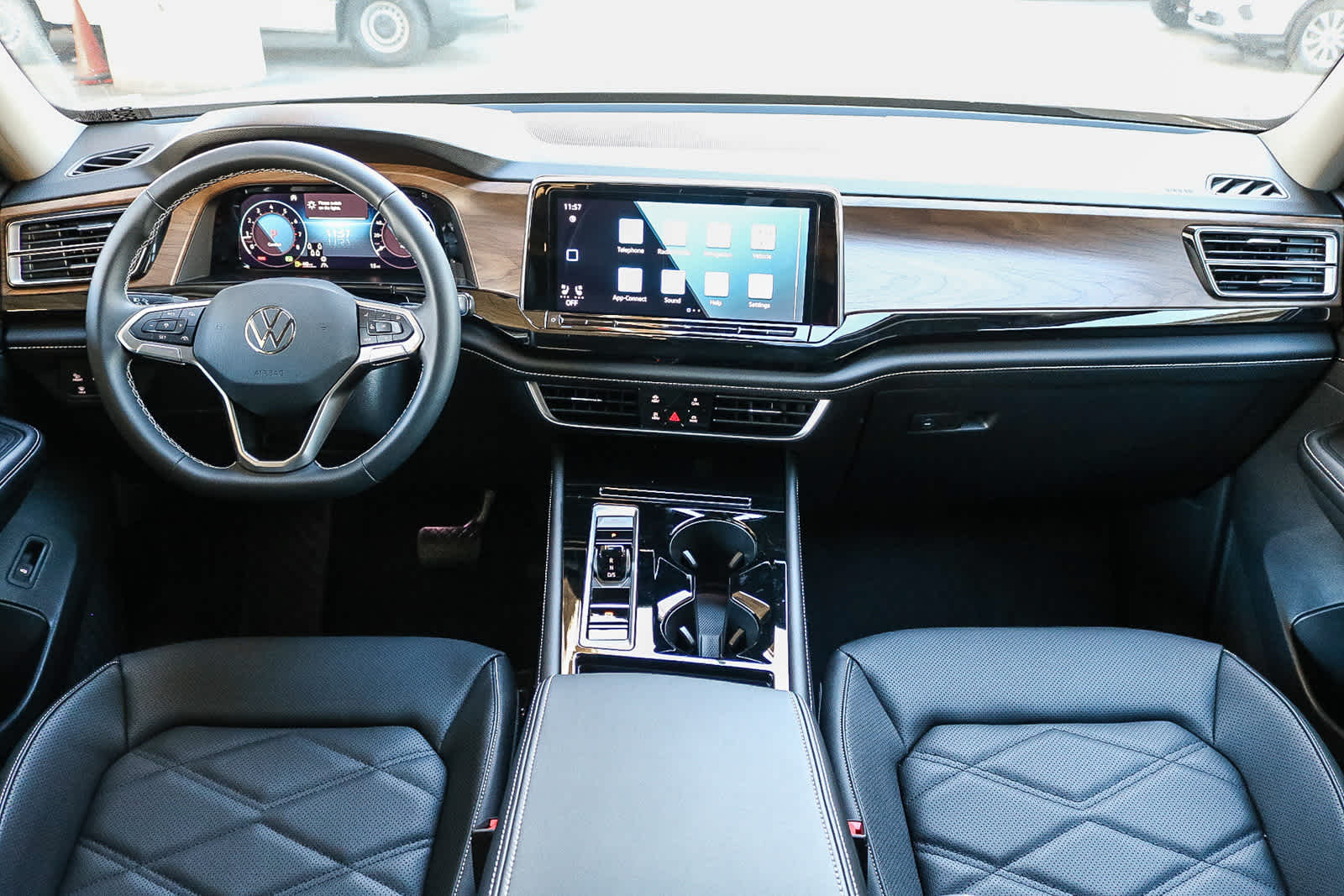 Thumbnail: 2026 Volkswagen Atlas - 14